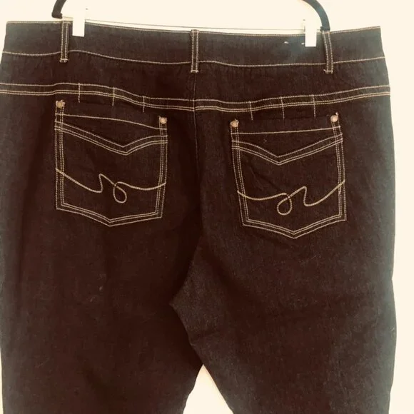 New Santana Plus Size Jeans Dark Wash - Picture 11 of 14